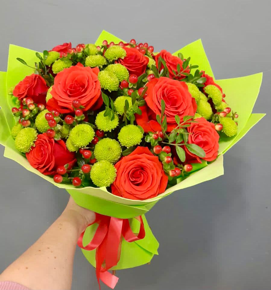 Букет признание в Сухиничах Букет цветов из: Хризантемы и Розы в Сухиничах