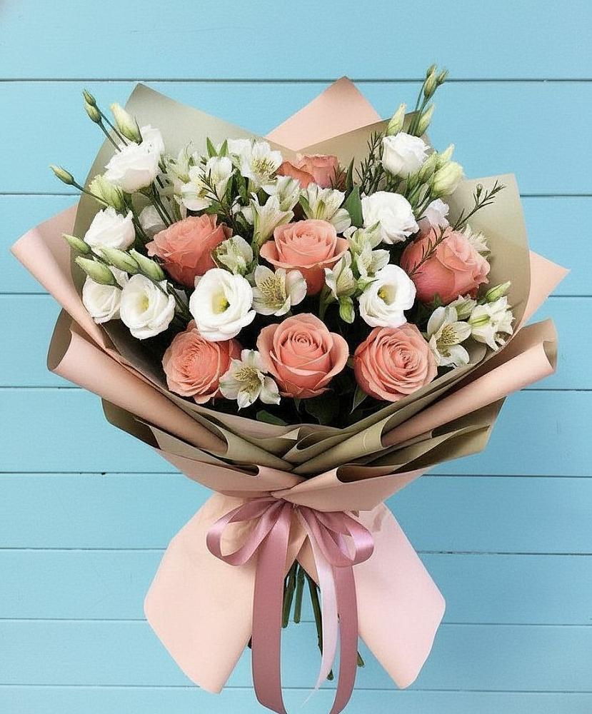 Букет олимп в Сухиничах Букет цветов из: Розы, Альстромерии и Лизиантусы в Сухиничах