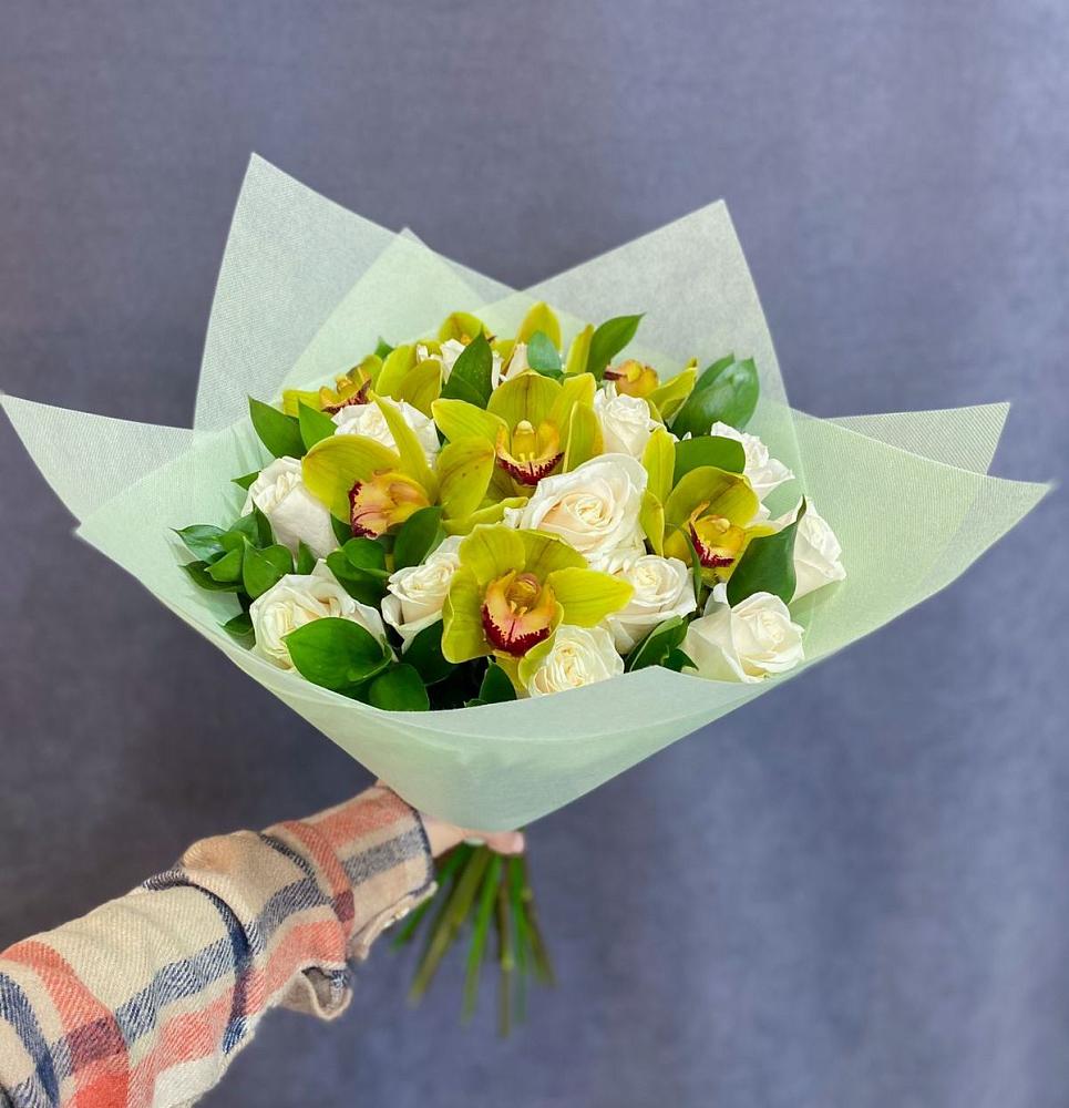 Букет лимончелло в Сухиничах Букет цветов из: Орхидеи и Розы в Сухиничах