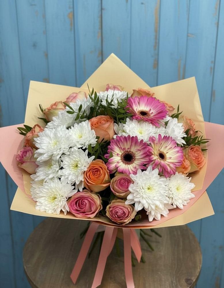 Букет гармония природы в Сухиничах Букет цветов из: Розы, Герберы и Хризантемы в Сухиничах