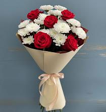 Букет романтическая гармония в Сухиничах Букет цветов из:  Розы и Хризантемы в Сухиничах