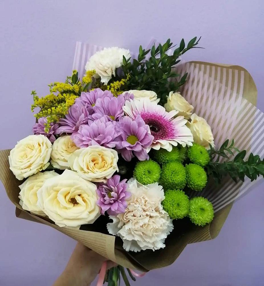 Букет цветов из: Хризантемы, Розы, Гвоздики и Герберы в Сухиничах