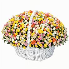 Премиум корзина Кустовых Роз в Сухиничах Премиум букет из: Розы в Сухиничах